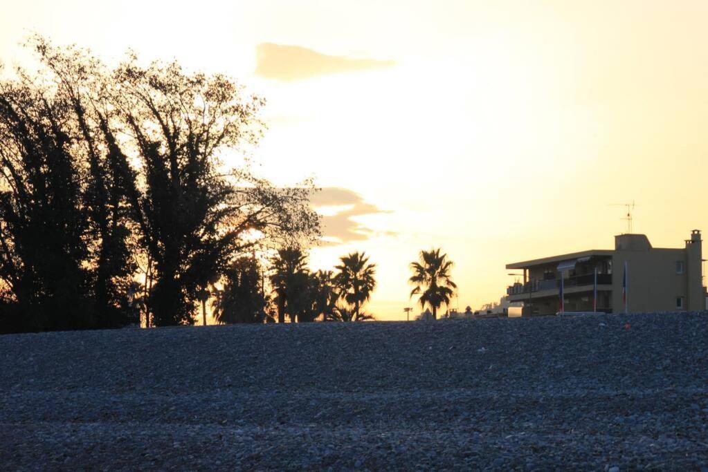 Appart Dans Maison 2 Km De La Plage Villeneuve-Loubet Eksteriør billede
